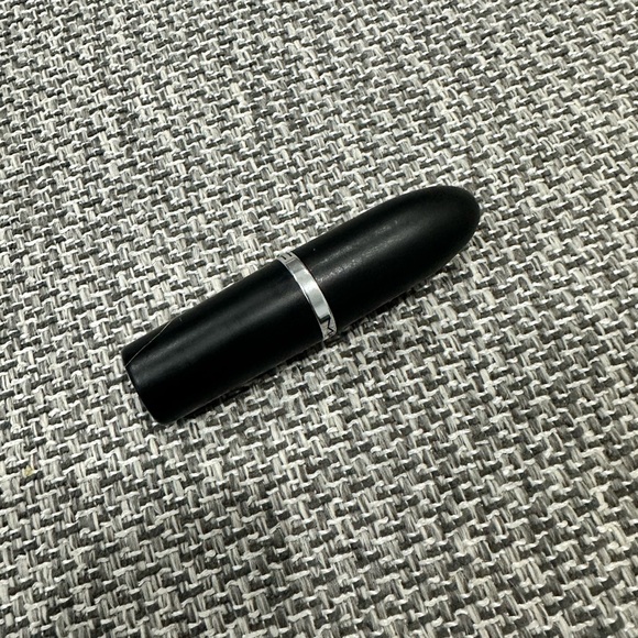 MAC Cosmetics Red Lipstick - Ruby Woo - Picture 2 of 10